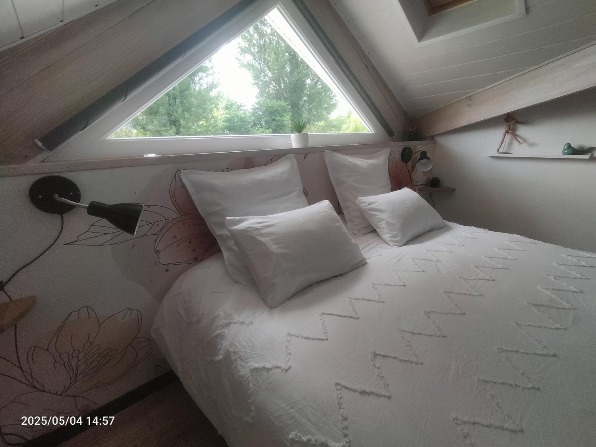 Апартаменты Au Bord Du Vieux Moulin Мериньяк Экстерьер фото